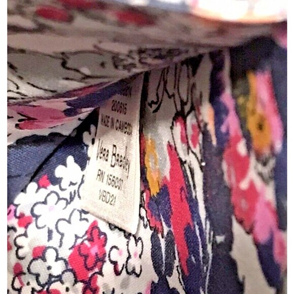 Vera Bradley Wallet Trifold CC ID Cash Quilted Navy Blue Floral Lined 5.5 x 4.5 - Picture 12 of 15